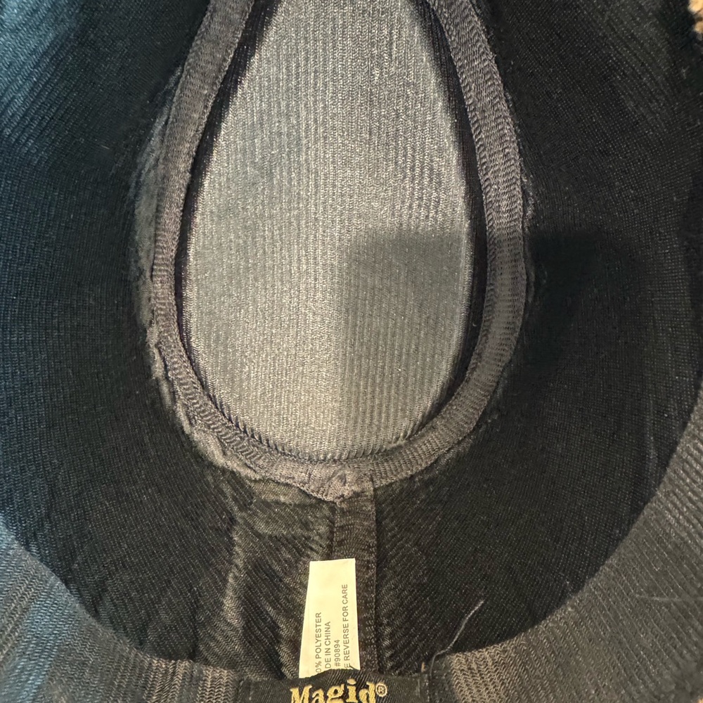Fedora - Picture 3 of 3